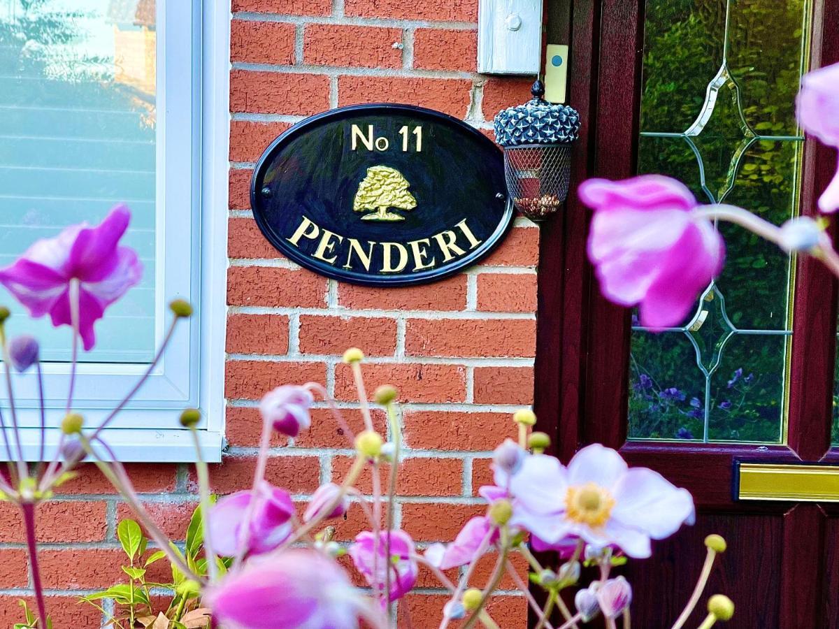 Penderi House Usk With Cymru Holidays Bagian luar foto