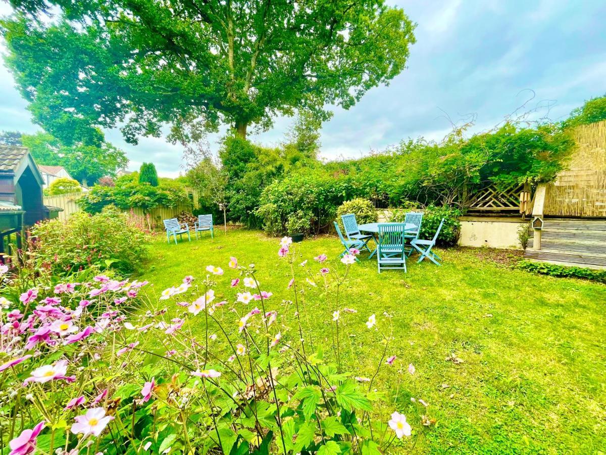 Penderi House Usk With Cymru Holidays Bagian luar foto