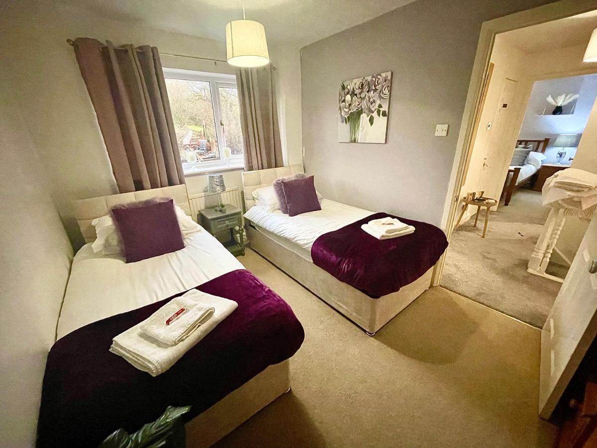 Penderi House Usk With Cymru Holidays Bagian luar foto