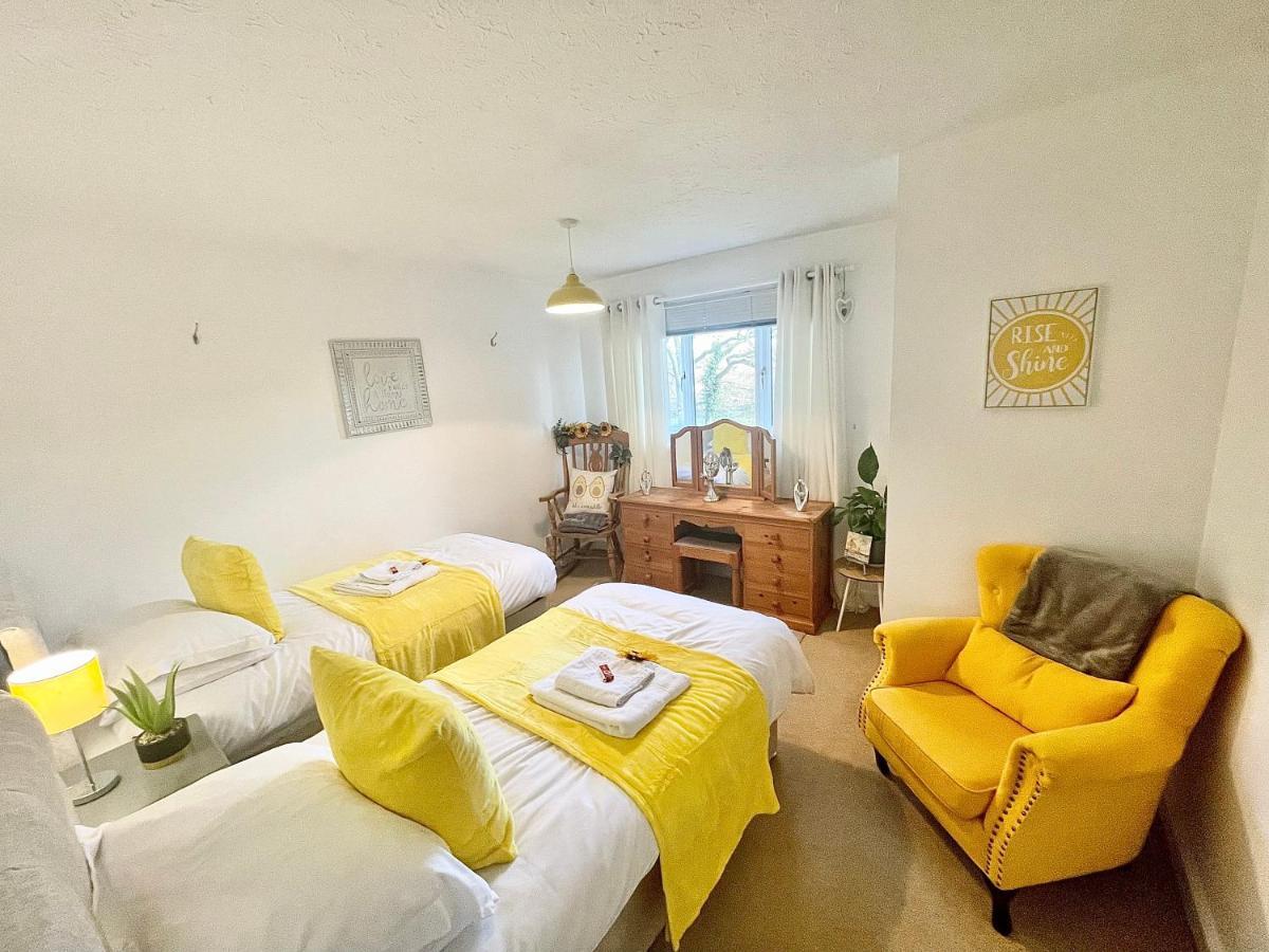 Penderi House Usk With Cymru Holidays Bagian luar foto