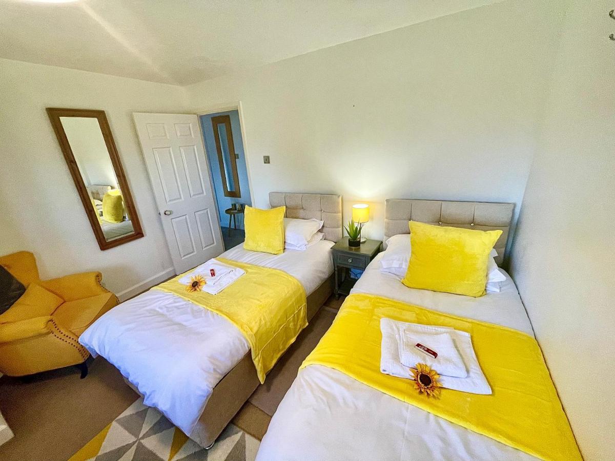 Penderi House Usk With Cymru Holidays Bagian luar foto