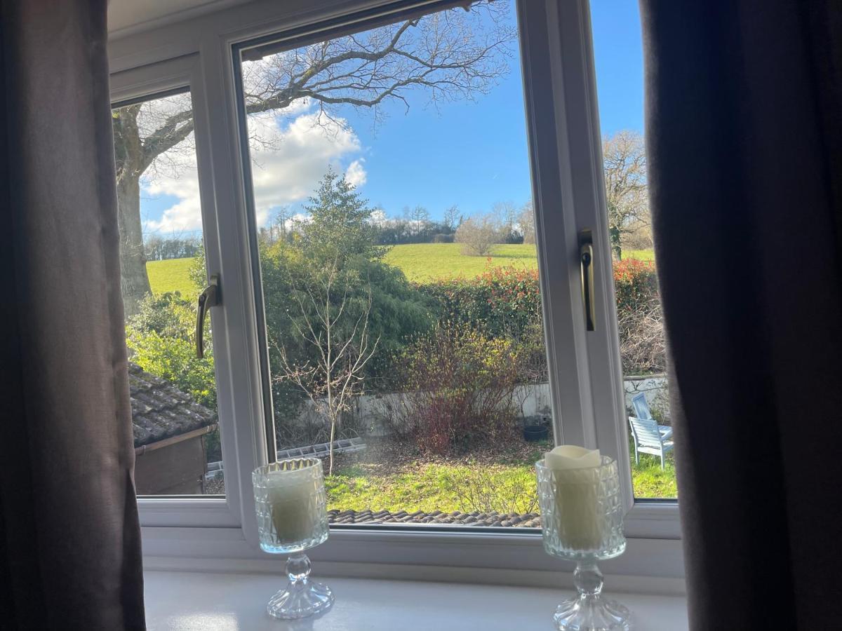 Penderi House Usk With Cymru Holidays Bagian luar foto